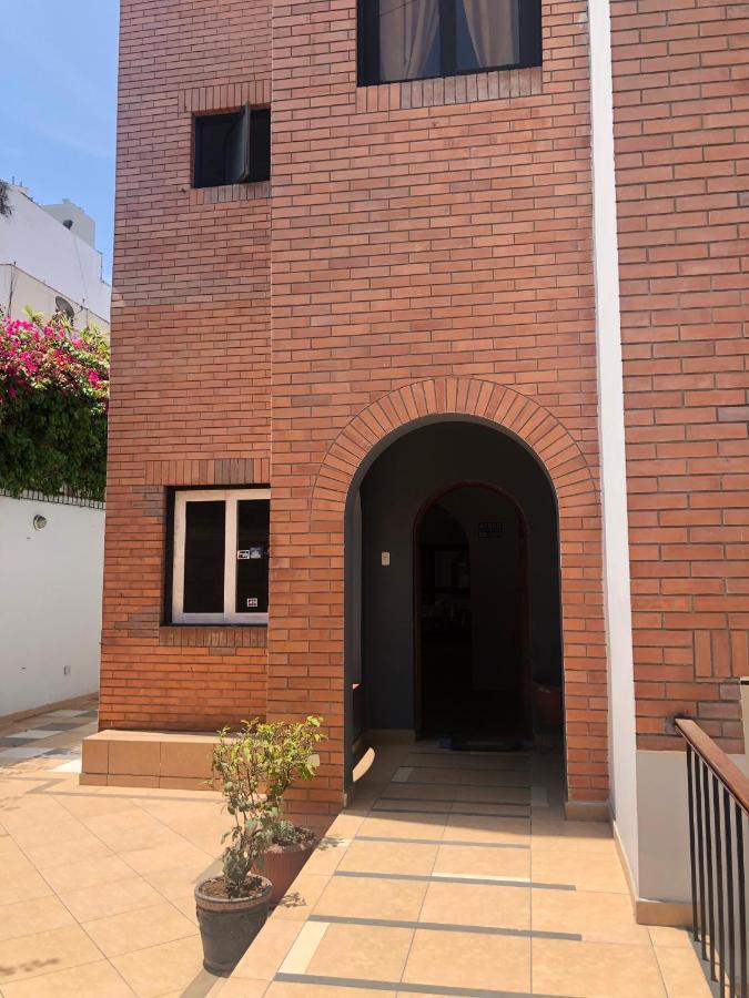 Qx Miraflores Lima Exterior foto